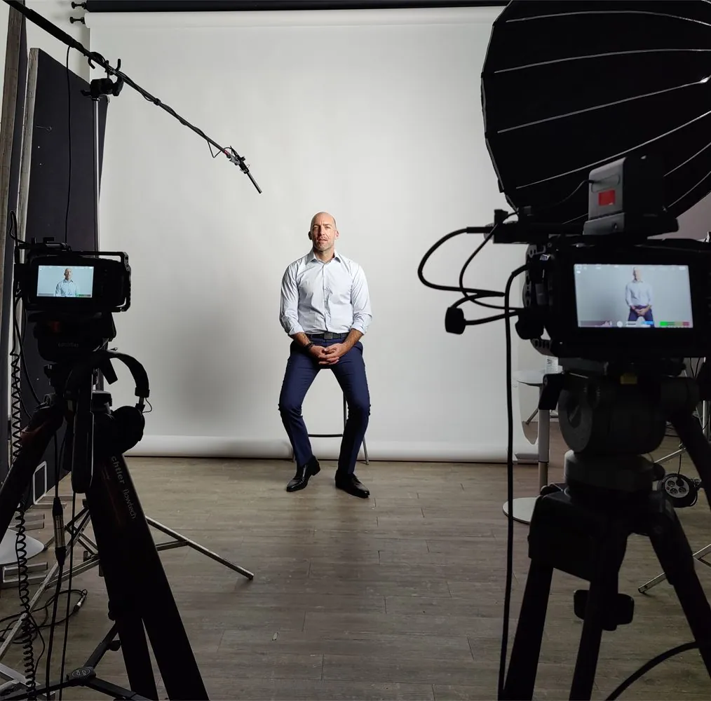 Olivier Gomez in a filmed studio interview